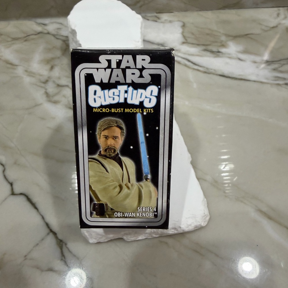 Star Wars Bust-Ups Obi-Wan Kenobi Series 4 Micro-Bust Model Kit Gentle Giant